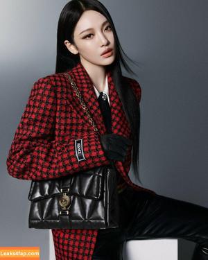 WomenK-pop photo #3472