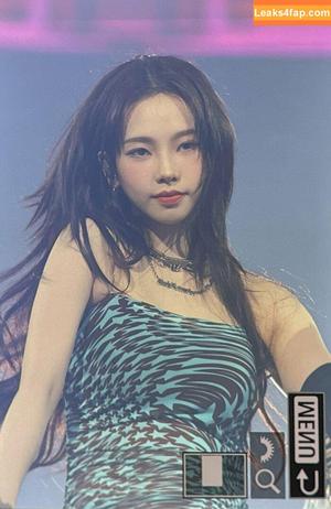 WomenK-pop photo #3517