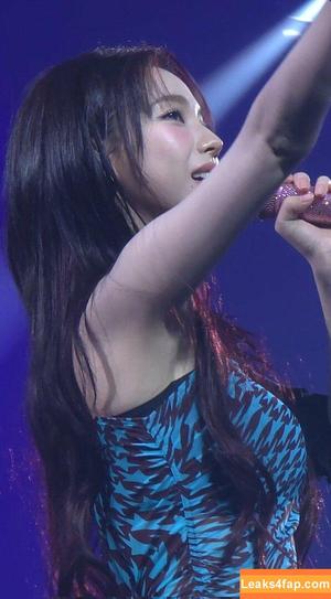 WomenK-pop photo #3523