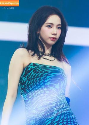 WomenK-pop photo #3549