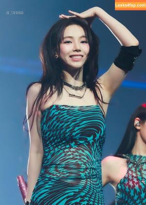 WomenK-pop photo #3550