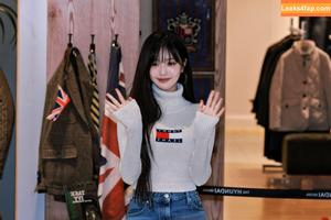 WomenK-pop photo #3575