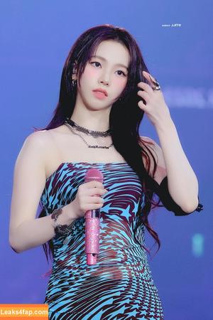 WomenK-pop photo #3650