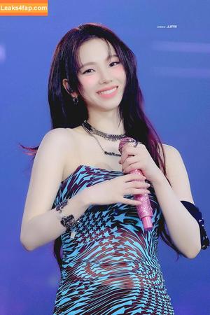 WomenK-pop photo #3652