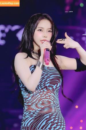 WomenK-pop photo #3653