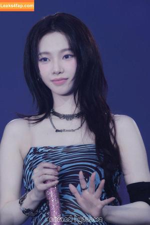 WomenK-pop photo #3657