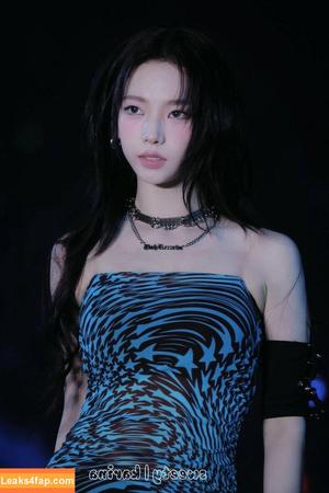 WomenK-pop photo #3660