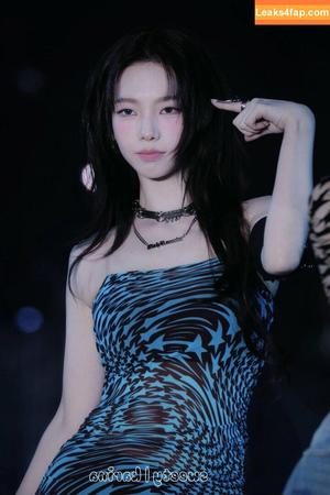 WomenK-pop photo #3662