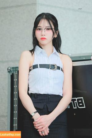 WomenK-pop photo #3775