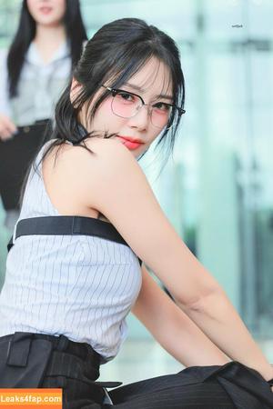 WomenK-pop photo #3776