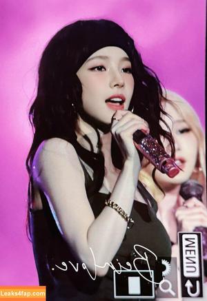 WomenK-pop photo #3796