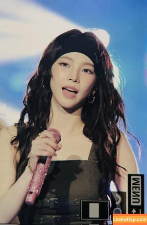 WomenK-pop photo #3803