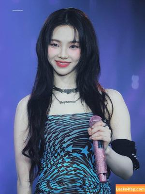 WomenK-pop photo #3848