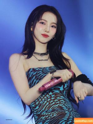 WomenK-pop photo #3853