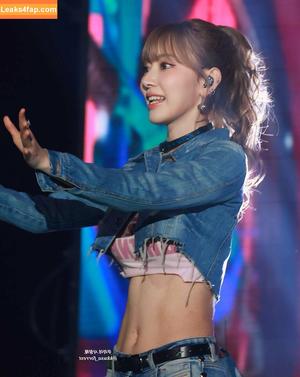 WomenK-pop photo #3890