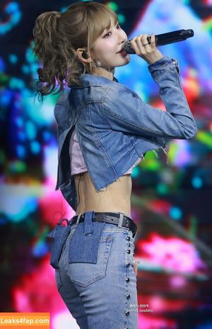 WomenK-pop photo #3895