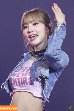 WomenK-pop photo #3908