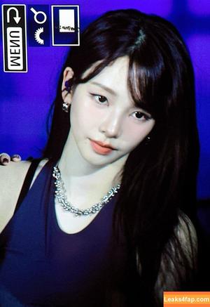 WomenK-pop photo #3920