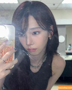 WomenK-pop photo #3931