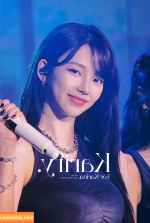 WomenK-pop photo #3936