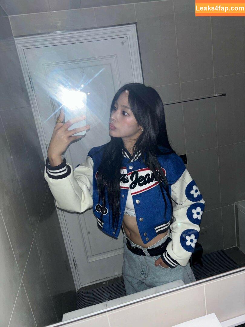 WomenK-pop /  leaked photo photo #4005