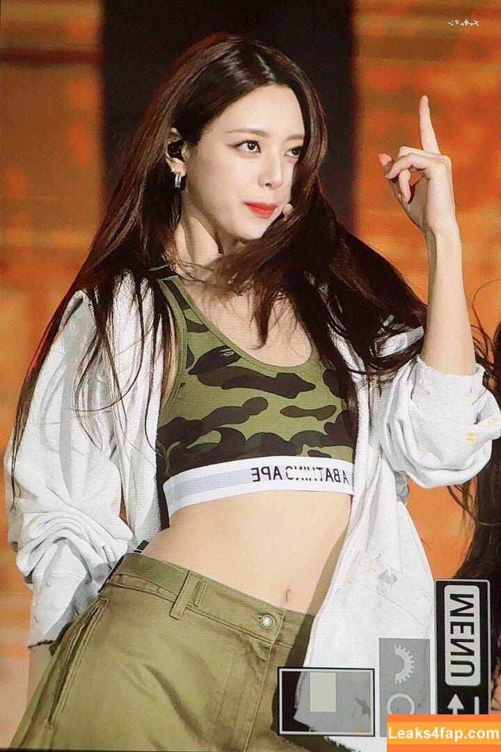 WomenK-pop /  leaked photo photo #4022