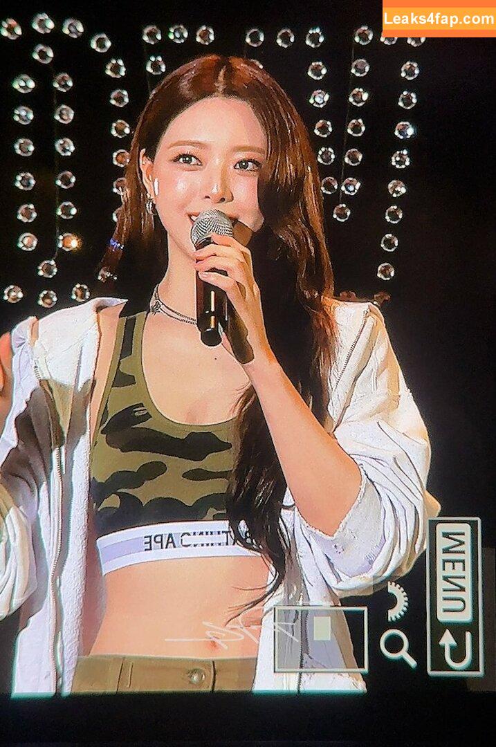 WomenK-pop /  leaked photo photo #4027