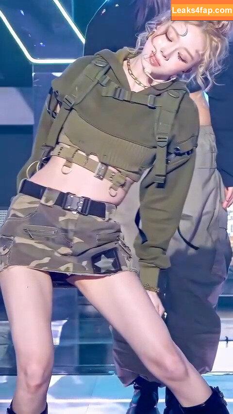 WomenK-pop /  leaked photo photo #4055