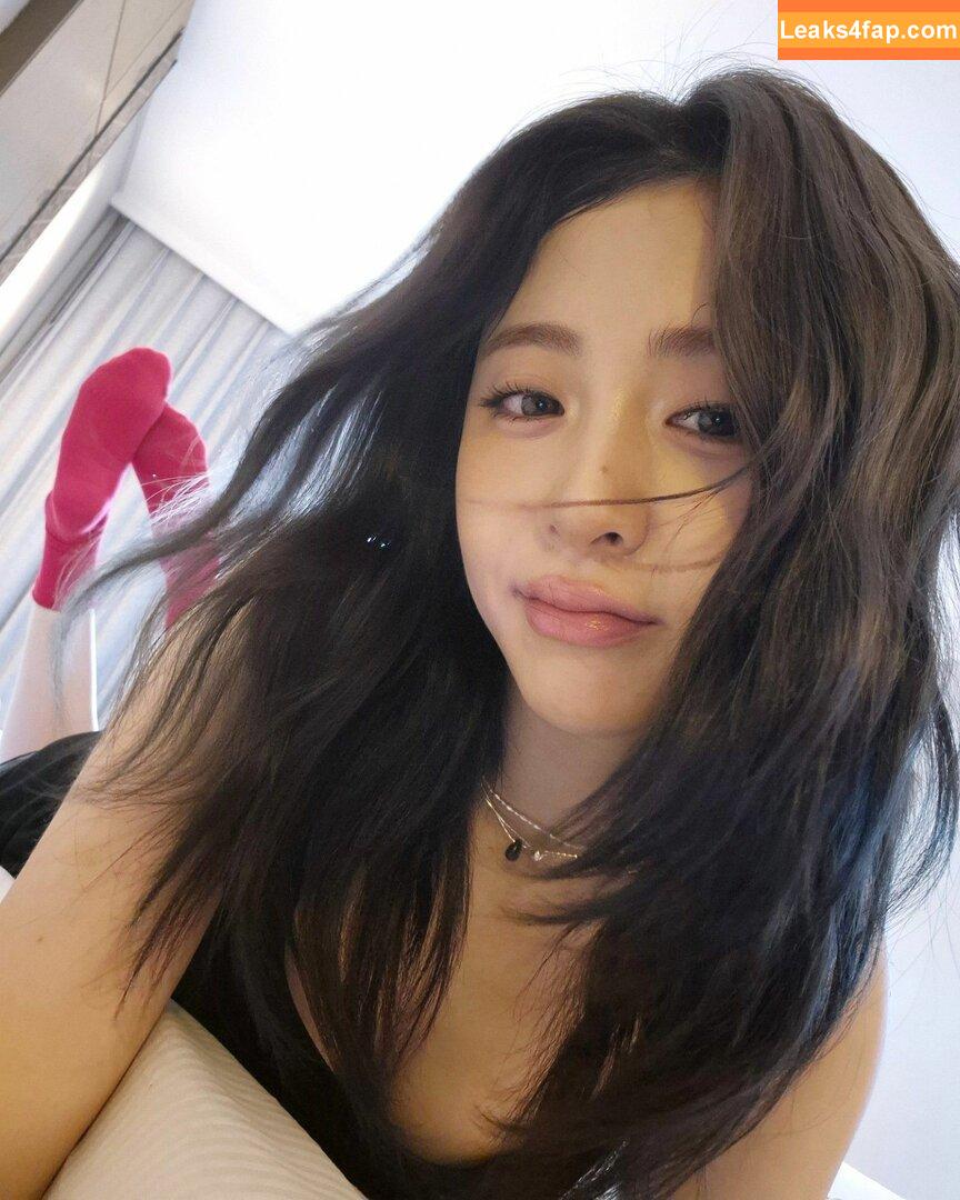 WomenK-pop /  leaked photo photo #4056