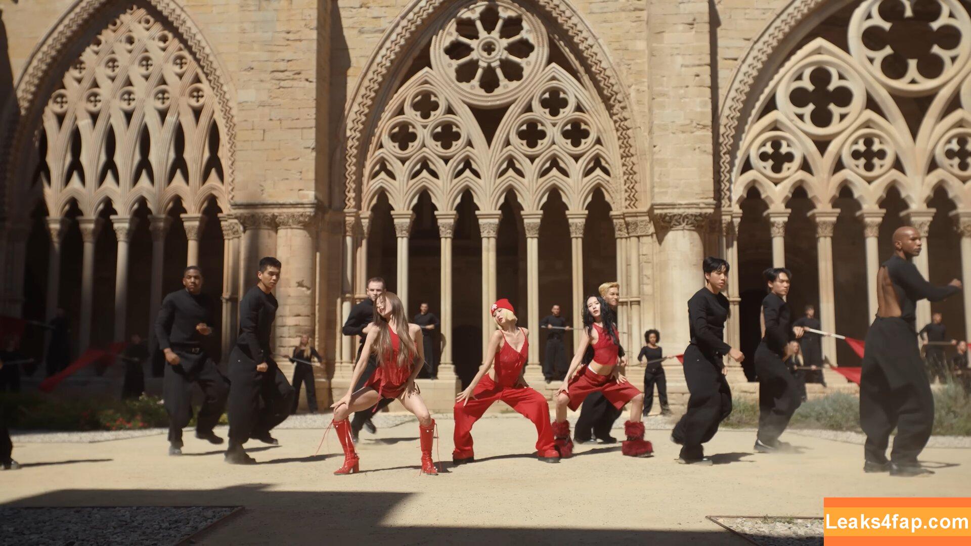 WomenK-pop /  leaked photo photo #4059