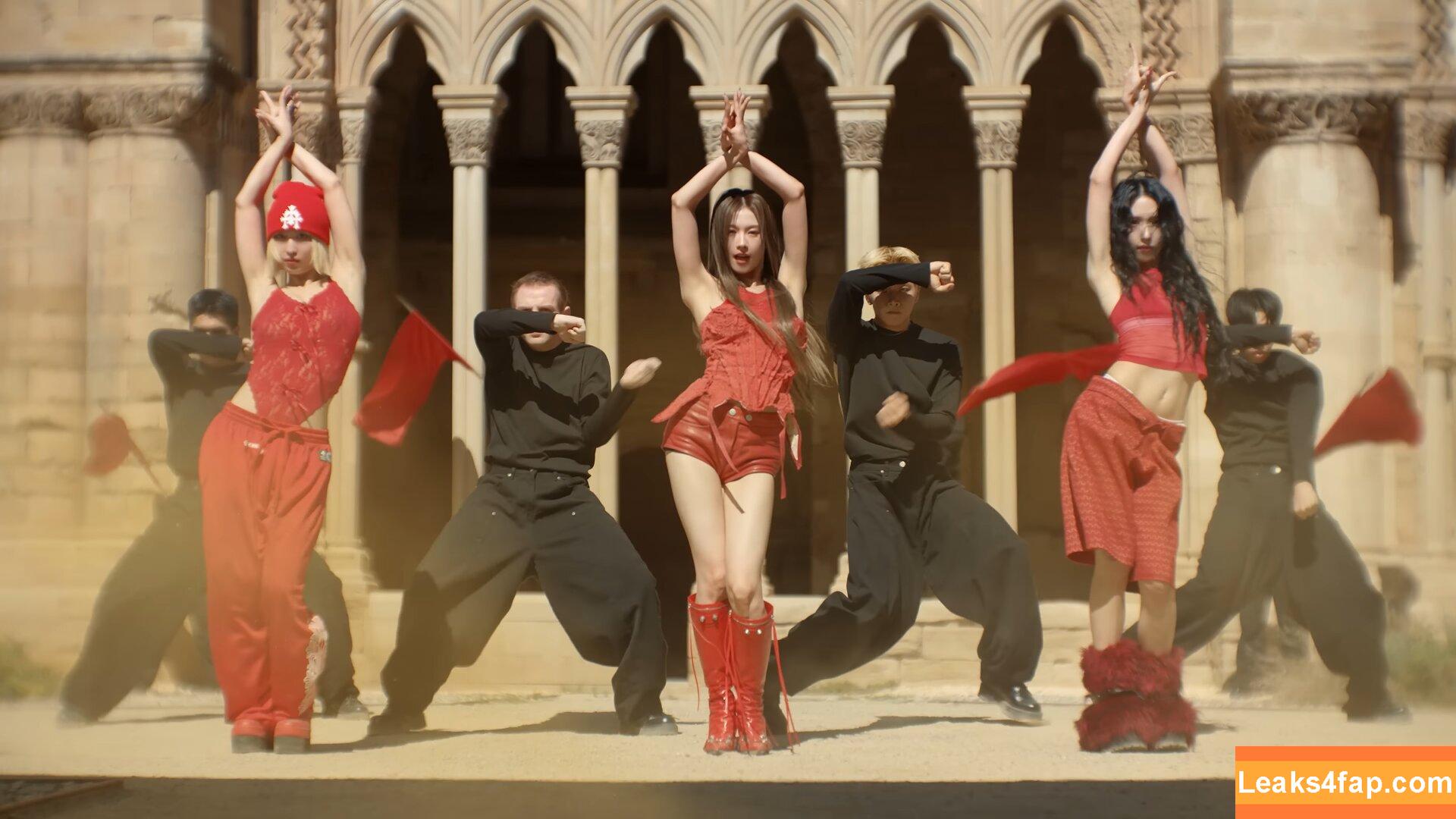 WomenK-pop /  leaked photo photo #4061