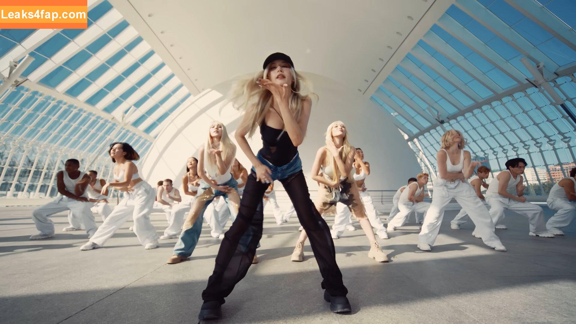 WomenK-pop /  leaked photo photo #4062