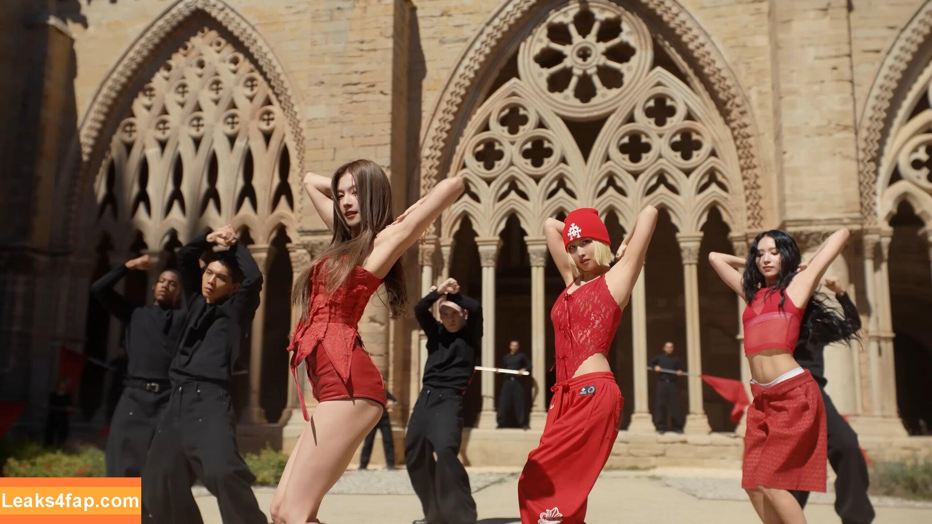 WomenK-pop /  leaked photo photo #4069