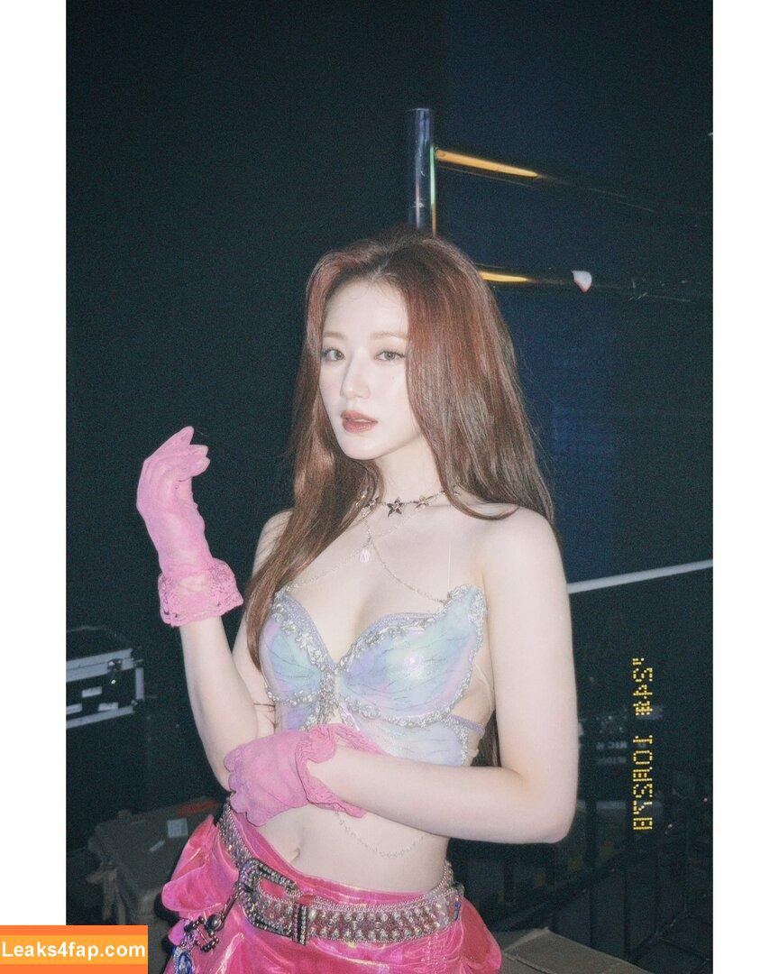 WomenK-pop /  leaked photo photo #4089