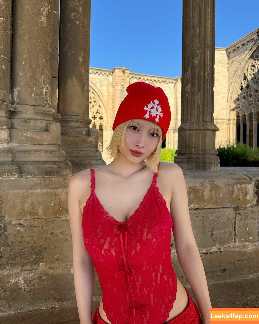 WomenK-pop /  leaked photo photo #4094