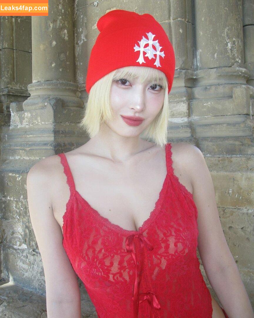 WomenK-pop /  leaked photo photo #4097