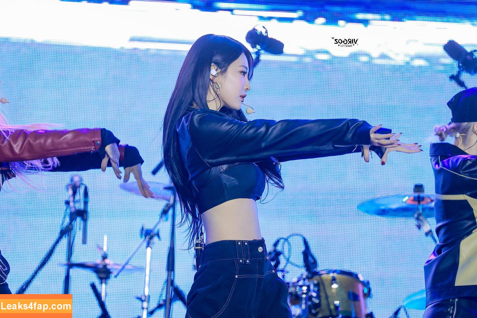 WomenK-pop /  leaked photo photo #4114