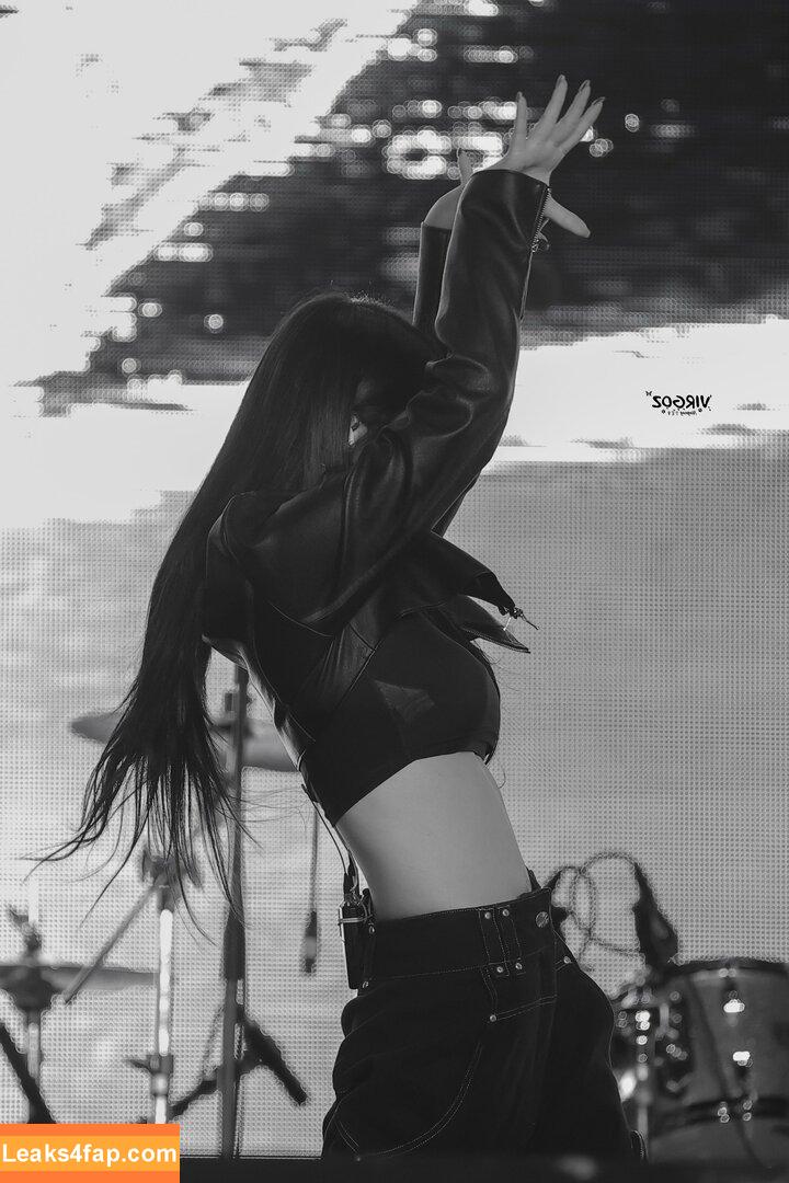 WomenK-pop /  leaked photo photo #4116