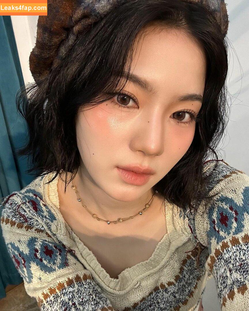 WomenK-pop /  leaked photo photo #4135