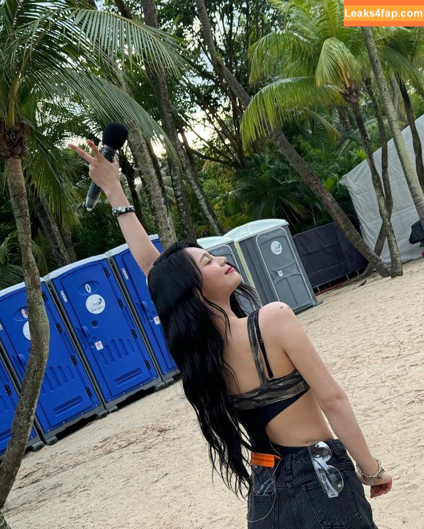 WomenK-pop /  leaked photo photo #4145