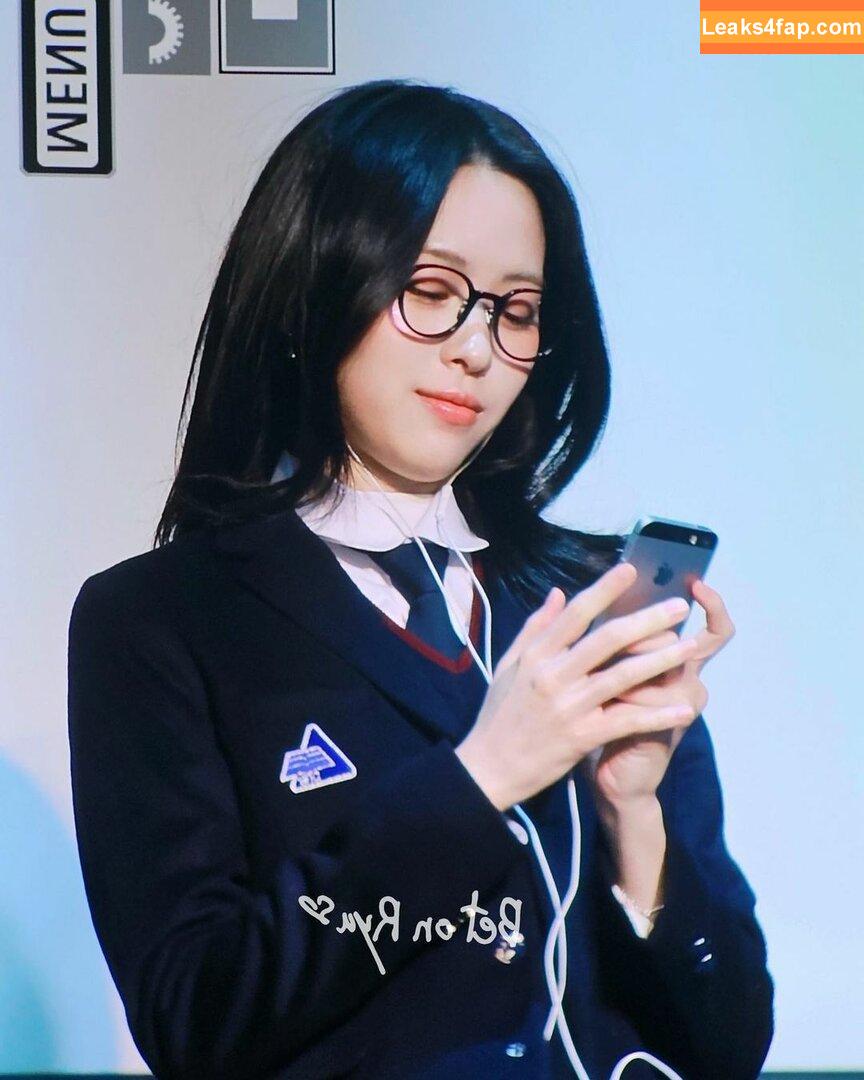 WomenK-pop /  leaked photo photo #4297