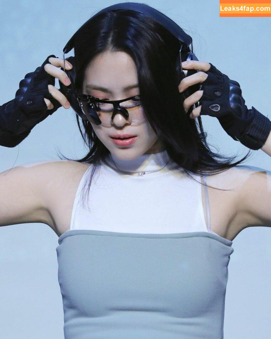 WomenK-pop /  leaked photo photo #4306