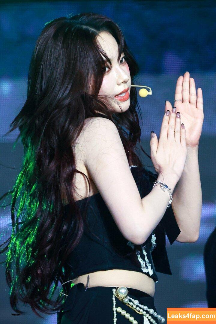 WomenK-pop /  leaked photo photo #4468