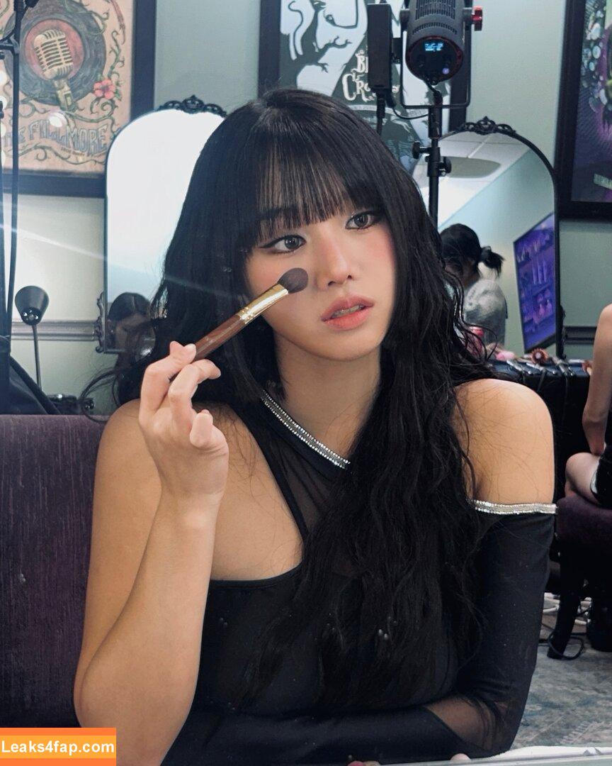 WomenK-pop /  leaked photo photo #4472