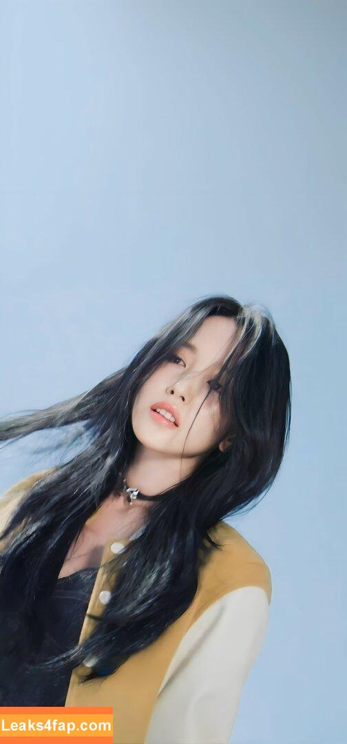 WomenK-pop /  leaked photo photo #4487