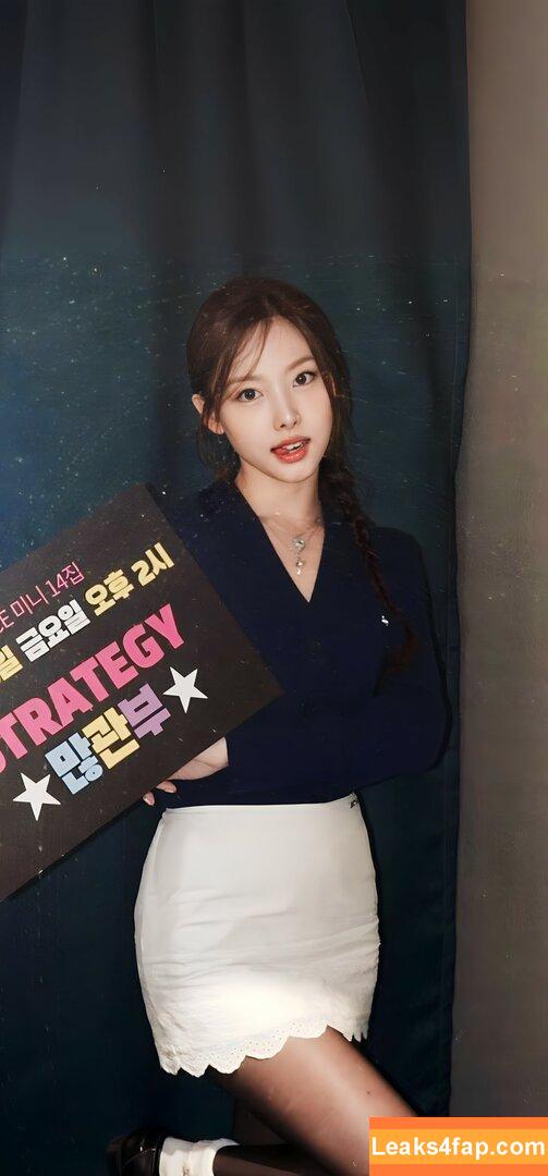 WomenK-pop /  leaked photo photo #4536