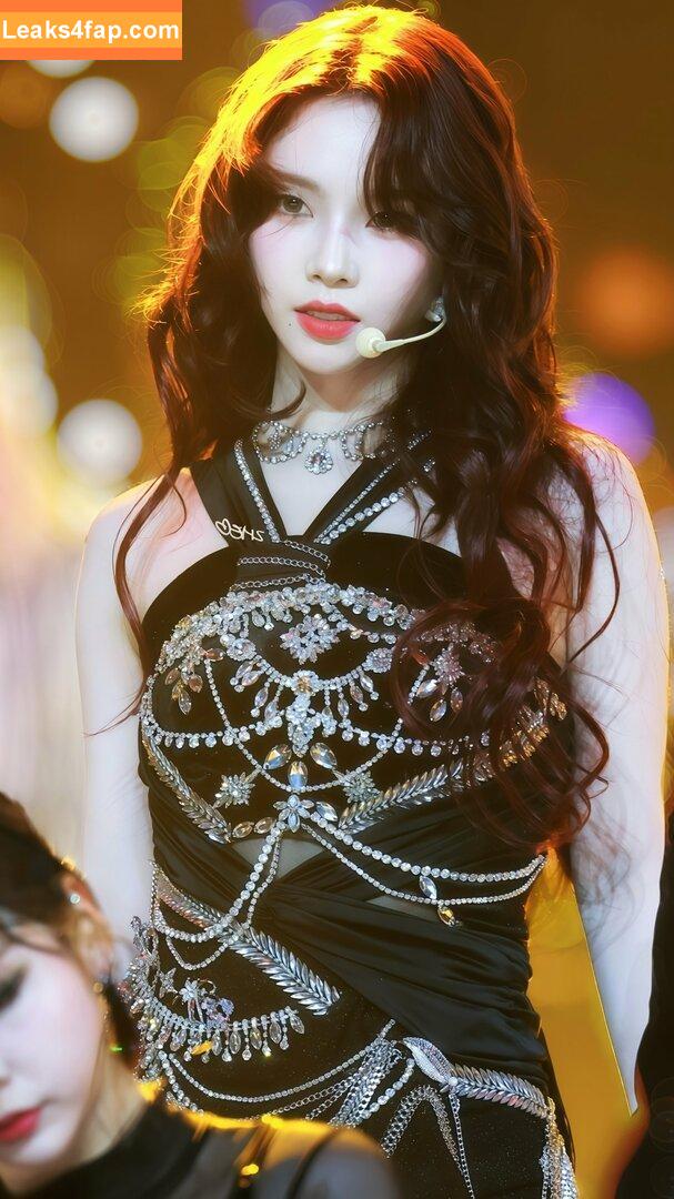 WomenK-pop /  leaked photo photo #4549