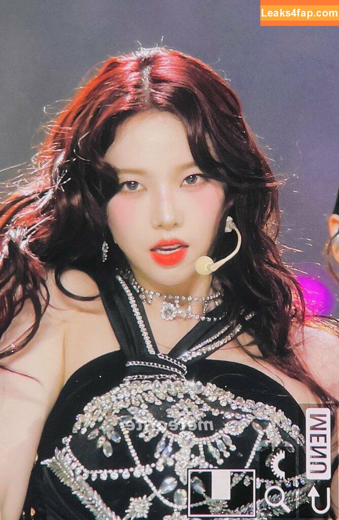 WomenK-pop /  leaked photo photo #4551