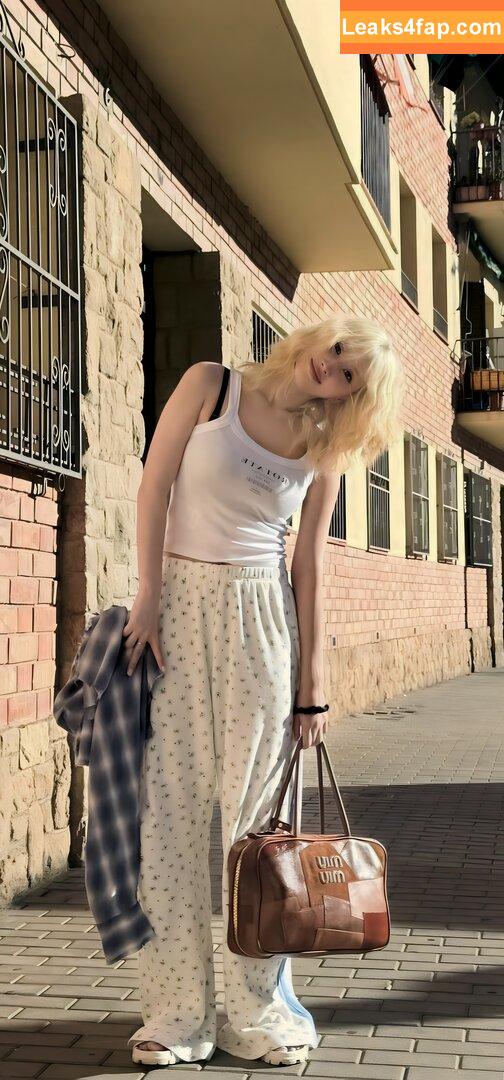 WomenK-pop /  leaked photo photo #4559