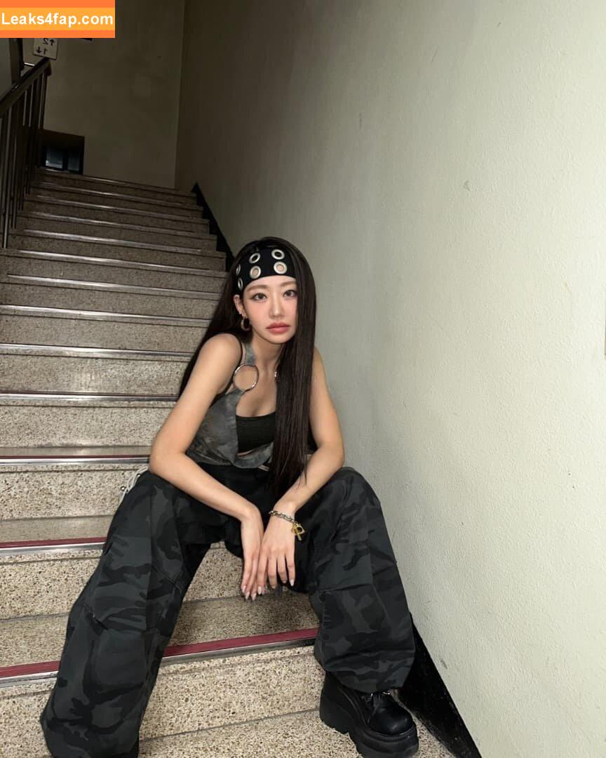 WomenK-pop /  leaked photo photo #4616